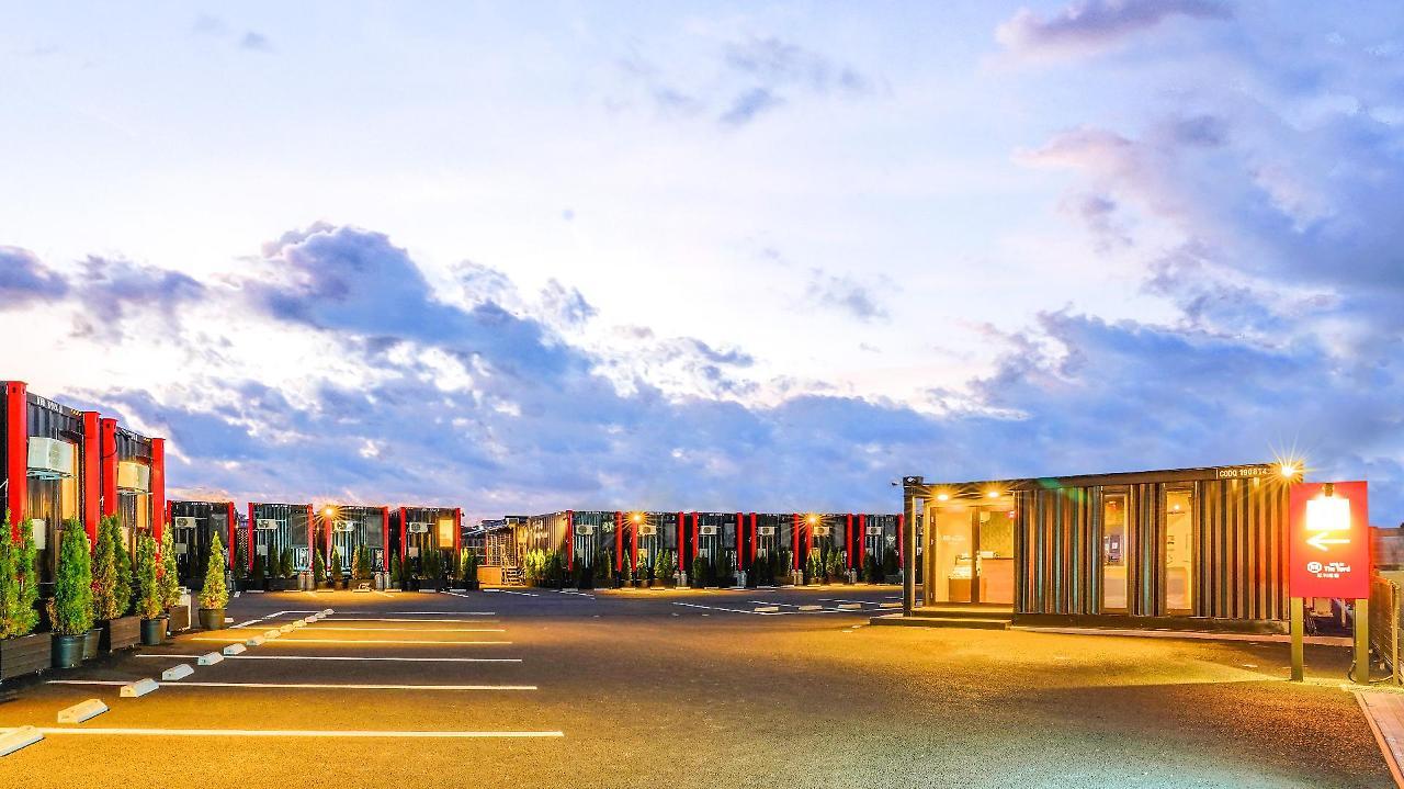 Hotel R9 The Yard Ashikagafukutomi Eksteriør billede